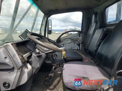 Zdjęcie 7 z 12 samochodu: 2014 ISUZU NPR VIN:54DB4W1B8ES805560 - miniatura