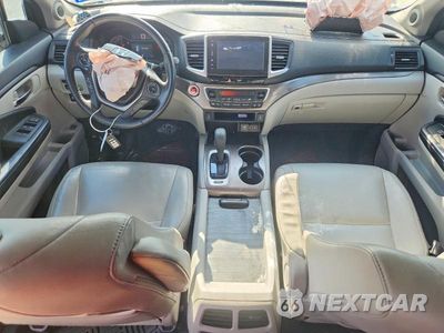 Zdjęcie 8 z 13 samochodu: 2017 HONDA PILOT EXL VIN:5FNYF5H53HB011926 - miniatura