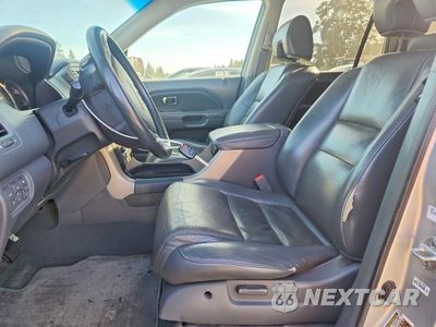 Zdjęcie 7 z 13 samochodu: 2007 HONDA PILOT EXL VIN:2HKYF18737H514897 - miniatura