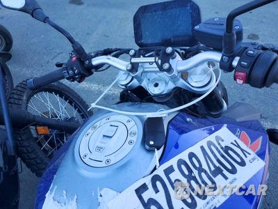 Zdjęcie 8 z 9 samochodu: 2021 BMW F 900 R VIN:WB10K1303M6E18969 - miniatura