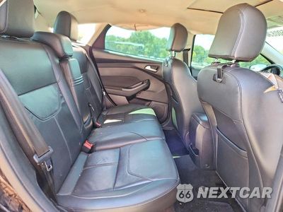 Zdjęcie 10 z 12 samochodu: 2016 FORD FOCUS SE VIN:1FADP3K27GL330133 - miniatura