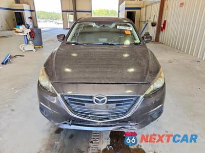 Piąte zdjęcie samochodu w środku: 2016 MAZDA 3 SPORT VIN:JM1BM1U75G1308151 - miniatura