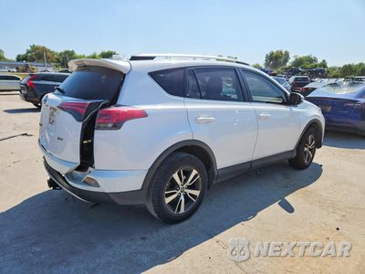 Trzecie zdjęcie samochodu z tyłu: 2017 TOYOTA RAV4 XLE VIN:JTMWFREV3HJ118079 - miniatura