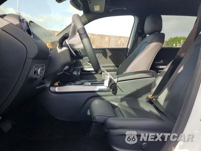 Zdjęcie 7 z 12 samochodu: 2026 MERCEDES-BENZ GLB 250 VIN:W1N4M4GB1TW479110 - miniatura
