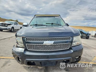 Piąte zdjęcie samochodu w środku: 2011 CHEVROLET SUBURBAN K1500 LTZ VIN:1GNSKKE30BR180071 - miniatura