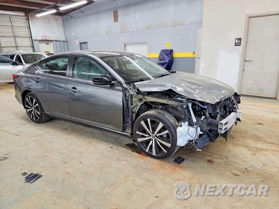 Czwarte zdjęcie samochodu z boku: 2020 NISSAN ALTIMA SR VIN:1N4BL4CW0LN316132 - miniatura