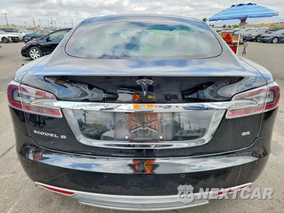 Zdjęcie 6 z 12 samochodu: 2013 TESLA MODEL S VIN:5YJSA1CN2DFP28025 - miniatura