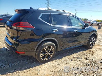 Trzecie zdjęcie samochodu z tyłu: 2020 NISSAN ROGUE SV VIN:JN8AT2MTXLW003554 - miniatura