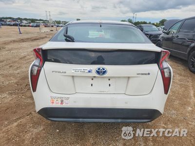 Zdjęcie 6 z 12 samochodu: 2018 TOYOTA PRIUS THREE VIN:JTDKARFU6J3065701 - miniatura