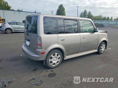 Trzecie zdjęcie samochodu z tyłu: 2005 SCION XB BASE VIN:JTLKT324X50211915 - miniatura