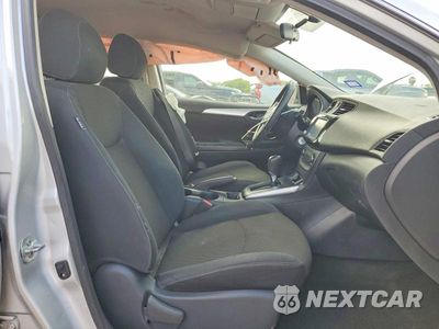 Zdjęcie 7 z 12 samochodu: 2019 NISSAN SENTRA S VIN:3N1AB7AP1KY230578 - miniatura