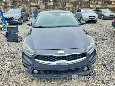 Piąte zdjęcie samochodu w środku: 2019 KIA FORTE FE VIN:3KPF24AD6KE016775 - miniatura