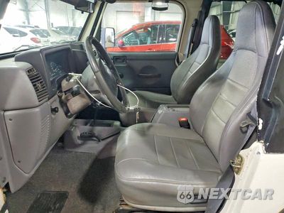 Zdjęcie 7 z 12 samochodu: 1997 JEEP WRANGLER / TJ SPORT VIN:1J4FY19S8VP440263 - miniatura