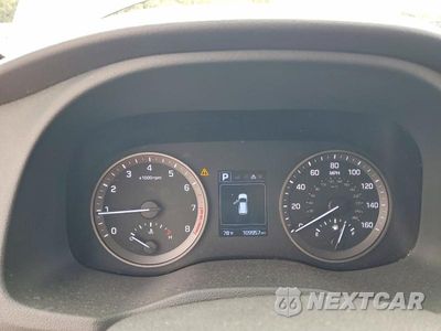 Zdjęcie 9 z 14 samochodu: 2017 HYUNDAI TUCSON SE VIN:KM8J33A44HU294291 - miniatura