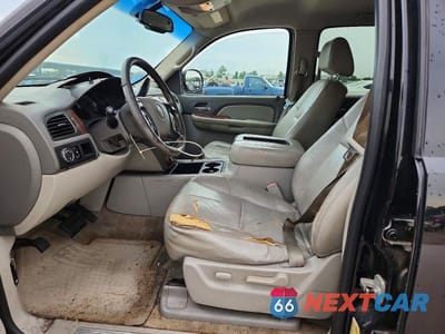 Zdjęcie 7 z 13 samochodu: 2007 CHEVROLET SUBURBAN C1500 VIN:3GNFC16J17G106221 - miniatura