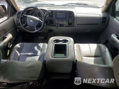 Zdjęcie 8 z 12 samochodu: 2009 CHEVROLET SILVERADO K2500 HEAVY DUTY VIN:1GCHK43K89F149784 - miniatura