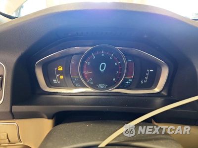 Zdjęcie 9 z 12 samochodu: 2015 VOLVO S60 PREMIER VIN:YV1612TB8F1311026 - miniatura