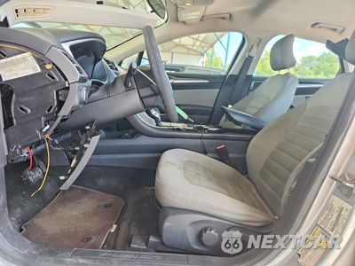 Zdjęcie 7 z 12 samochodu: 2015 FORD FUSION S VIN:1FA6P0G70F5130760 - miniatura