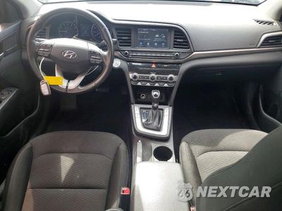 Zdjęcie 8 z 13 samochodu: 2020 HYUNDAI ELANTRA VALUE EDITION VIN:5NPD84LFXLH616510 - miniatura