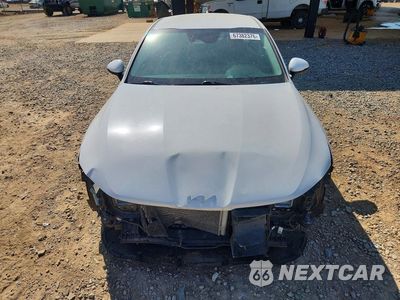 Piąte zdjęcie samochodu w środku: 2022 KIA K5 LX VIN:5XXG24J2XNG115422 - miniatura