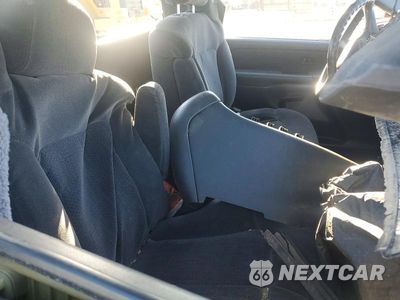 Zdjęcie 10 z 12 samochodu: 2001 CHEVROLET SILVERADO K1500 VIN:1GCEK14T91Z122301 - miniatura