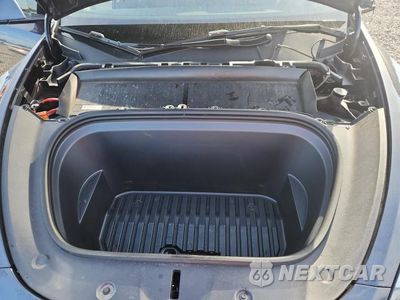 Zdjęcie 11 z 12 samochodu: 2025 TESLA MODEL Y VIN:7SAYGDED0SA372900 - miniatura