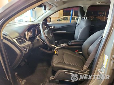 Zdjęcie 7 z 13 samochodu: 2019 DODGE JOURNEY SE VIN:3C4PDCAB7KT870113 - miniatura