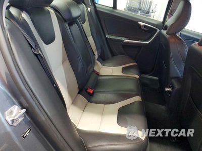 Zdjęcie 10 z 12 samochodu: 2016 VOLVO S60 CROSS COUNTRY T5 VIN:YV4612UM3G2000571 - miniatura