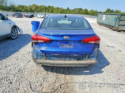 Zdjęcie 6 z 13 samochodu: 2017 KIA FORTE LX VIN:3KPFK4A79HE088363 - miniatura