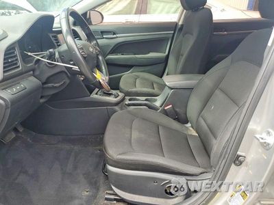 Zdjęcie 7 z 13 samochodu: 2020 HYUNDAI ELANTRA VALUE EDITION VIN:5NPD84LFXLH616510 - miniatura