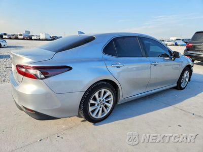 Trzecie zdjęcie samochodu z tyłu: 2023 TOYOTA CAMRY LE VIN:4T1C11AK5PU108919 - miniatura