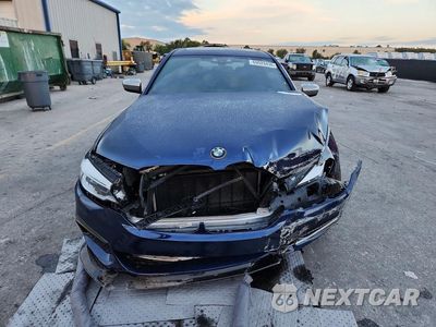 Piąte zdjęcie samochodu w środku: 2019 BMW M550XI VIN:WBAJB9C56KB288184 - miniatura
