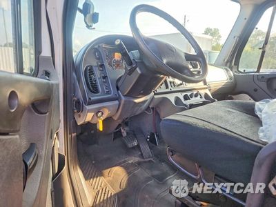 Zdjęcie 8 z 12 samochodu: 2018 FREIGHTLINER BUSINESS CLASS M2 BOX TRUCK VIN:1FVACWFB4JHJR4157 - miniatura