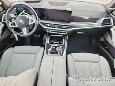 Zdjęcie 8 z 13 samochodu: 2026 BMW X7 XDRIVE40I VIN:5UX23EM04T9115531 - miniatura