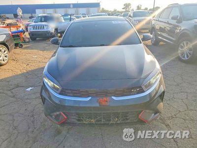 Piąte zdjęcie samochodu w środku: 2024 KIA FORTE GT VIN:3KPF44AC8RE809572 - miniatura