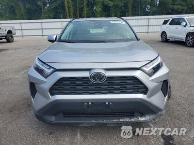 Piąte zdjęcie samochodu w środku: 2025 TOYOTA RAV4 HYBRID XLE VIN:JTMRWRFV9SJ075080 - miniatura