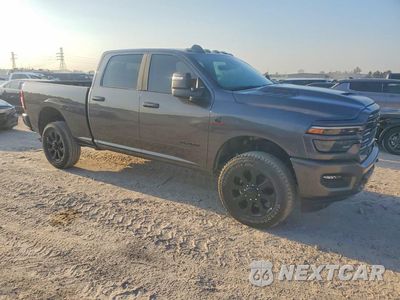 Czwarte zdjęcie samochodu z boku: 2026 RAM 2500 LARAMIE VIN:3C63R5FLXTG163439 - miniatura