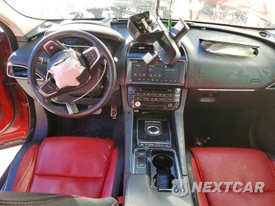Zdjęcie 8 z 12 samochodu: 2019 JAGUAR F-PACE R - SPORT VIN:SADCL2GX6KA352293 - miniatura