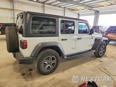 Trzecie zdjęcie samochodu z tyłu: 2020 JEEP WRANGLER UNLIMITED SPORT VIN:1C4HJXDNXLW227017 - miniatura