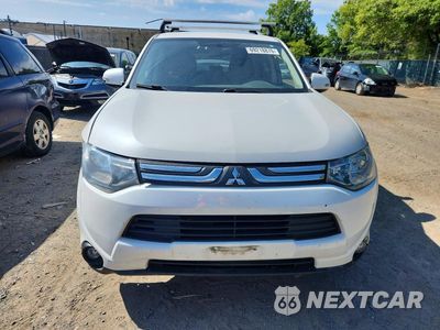 Piąte zdjęcie samochodu w środku: 2014 MITSUBISHI OUTLANDER SE VIN:JA4AD3A30EZ014061 - miniatura