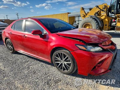 Czwarte zdjęcie samochodu z boku: 2021 TOYOTA CAMRY SE VIN:4T1T11AK5MU415762 - miniatura