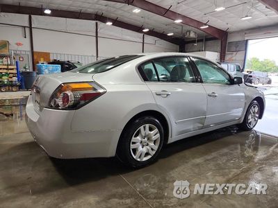Trzecie zdjęcie samochodu z tyłu: 2012 NISSAN ALTIMA 2.5 VIN:1N4AL2AP0CC167695 - miniatura