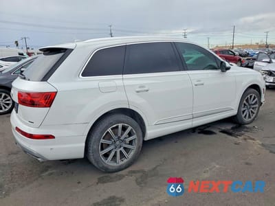 Trzecie zdjęcie samochodu z tyłu: 2019 AUDI Q7 PRESTIGE VIN:WA1VAAF79KD032268 - miniatura