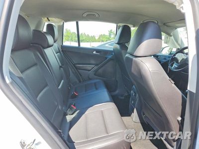 Zdjęcie 10 z 13 samochodu: 2016 VOLKSWAGEN TIGUAN S VIN:WVGAV7AX4GW529142 - miniatura
