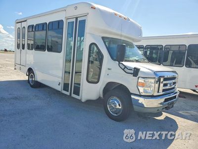 Czwarte zdjęcie samochodu z boku: 2021 FORD ECONOLINE E350 SUPER DUTY CUTAWAY VAN VIN:1FDEE3FN3MDC10808 - miniatura