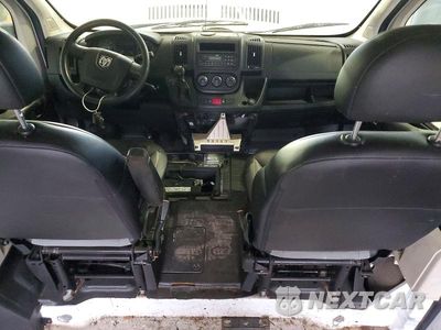 Zdjęcie 8 z 13 samochodu: 2016 RAM PROMASTER 1500 1500 STANDARD VIN:3C6TRVAG3GE105037 - miniatura