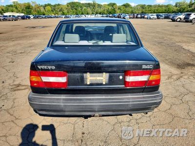 Zdjęcie 6 z 13 samochodu: 1993 VOLVO 940 VIN:YV1JS8839P3120622 - miniatura