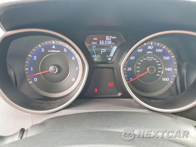 Zdjęcie 9 z 12 samochodu: 2013 HYUNDAI ELANTRA GLS VIN:KMHDH4AE6DU811114 - miniatura