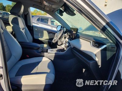 Zdjęcie 7 z 13 samochodu: 2023 TOYOTA RAV4 XLE PREMIUM VIN:2T3A1RFV3PC365966 - miniatura