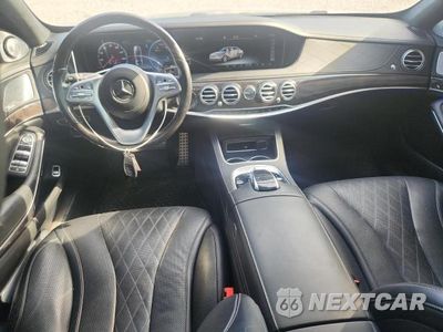 Zdjęcie 8 z 12 samochodu: 2019 MERCEDES-BENZ S 560 4MATIC VIN:WDDUG8GB4KA437182 - miniatura